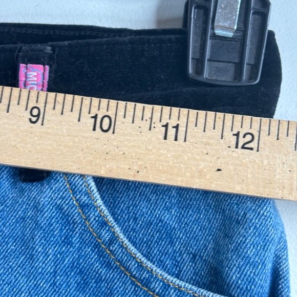 VTG Y2K Disney Mickey & Co Denim Skirt Girl 12 Embroidered Minnie Velvet Button - Picture 8 of 9